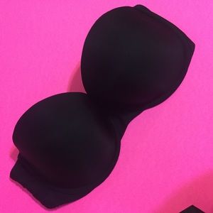 Plain black strapless Victoria's Secret bra 36D